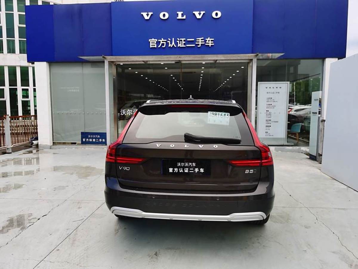 沃爾沃 V90  2023款 Cross Country B5 AWD 智尊版圖片