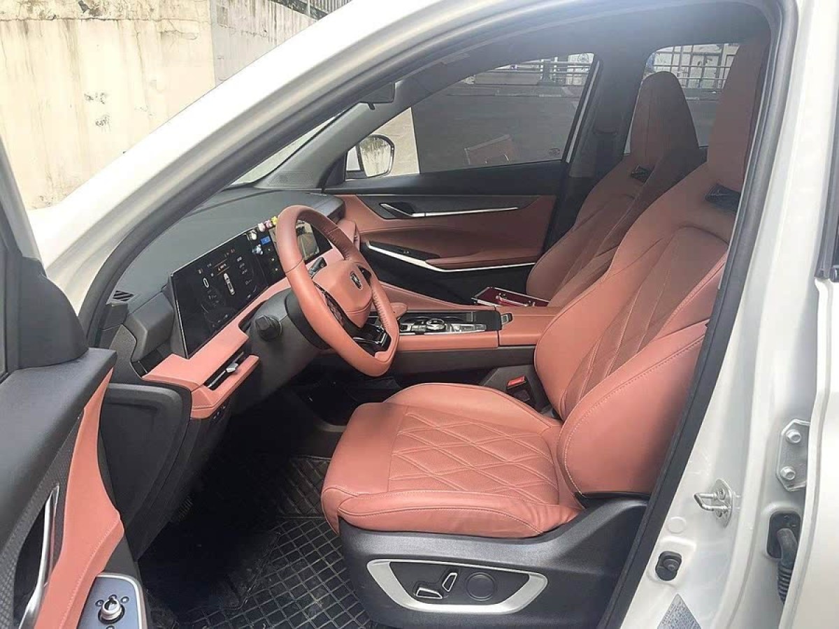 長(zhǎng)安 CS75 PLUS  2023款 第三代 1.5T 自動(dòng)豪華型圖片