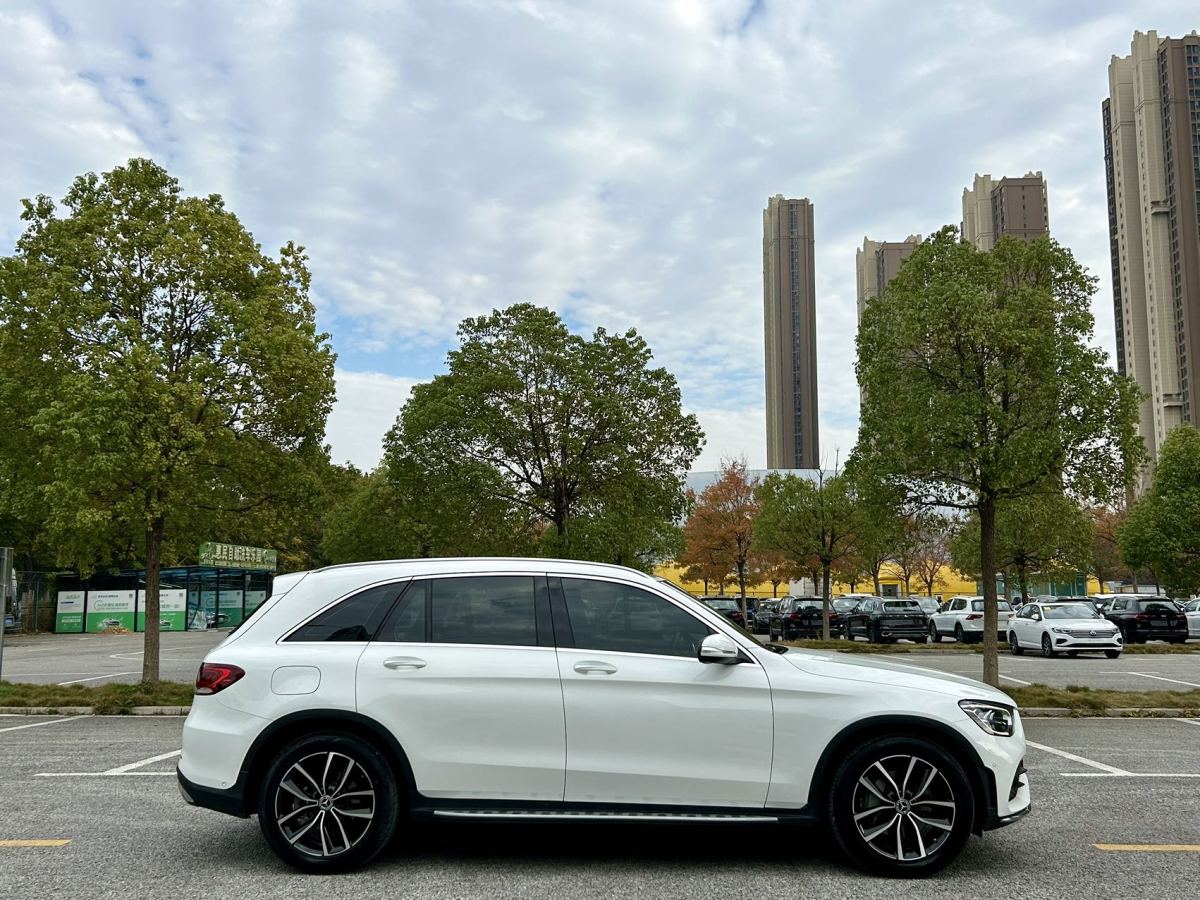 奔馳 奔馳GLC  2018款 改款 GLC 300 4MATIC 動感型圖片