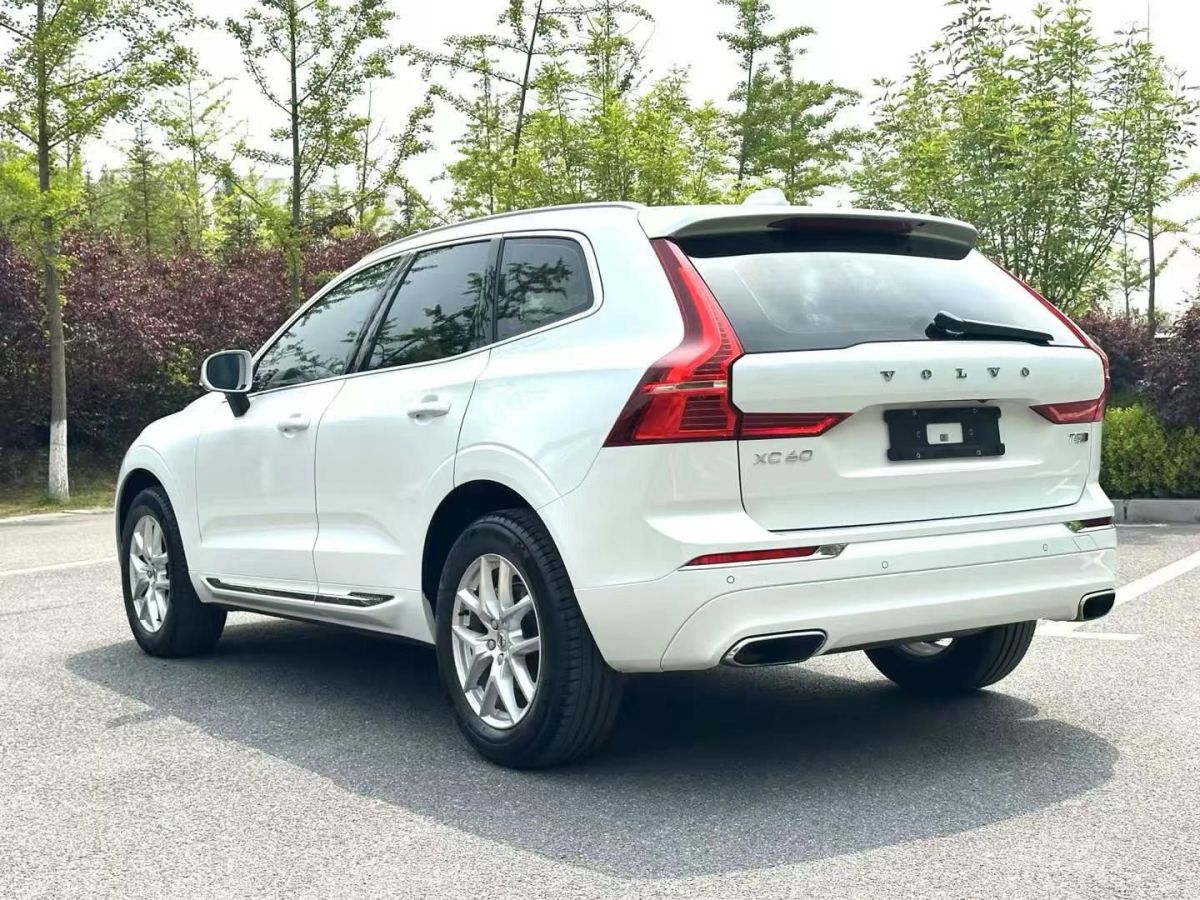 沃爾沃 XC60  2019款 T4 智逸版圖片