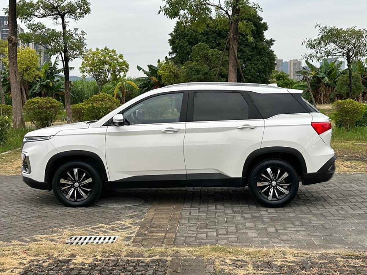 寶駿 530  2018款 1.5T 手動尊貴型圖片