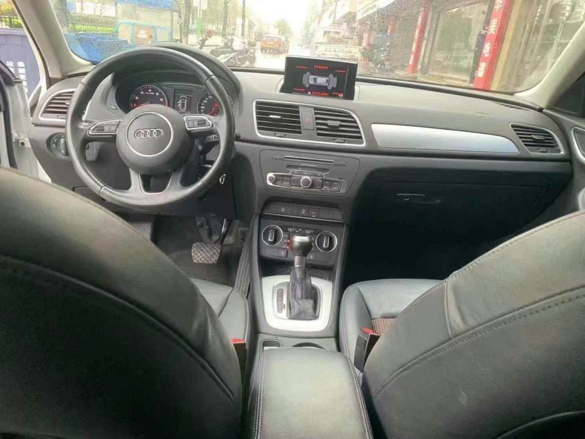 奧迪 奧迪Q3  2018款 30 TFSI 時尚型典藏版圖片