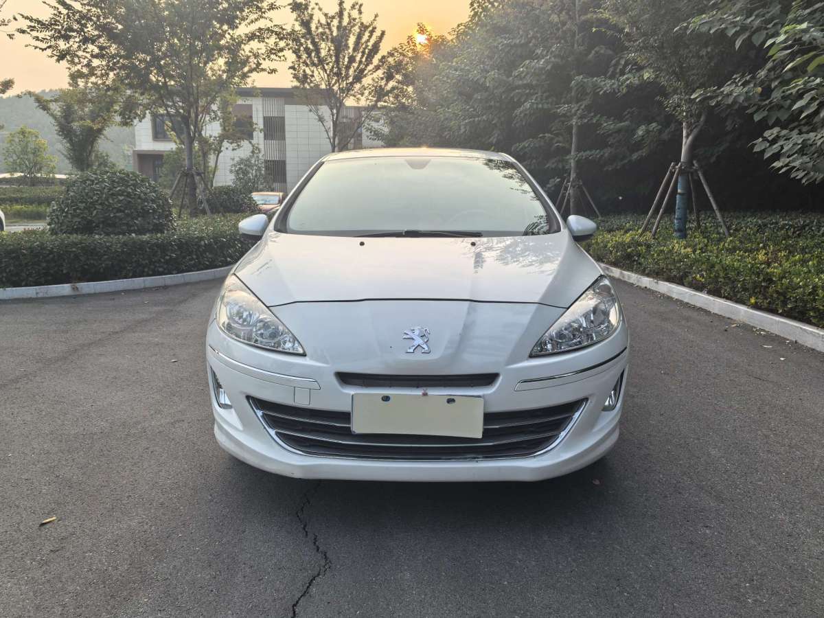 標(biāo)致 408  2013款 2.0L 車載互聯(lián)尊貴版圖片