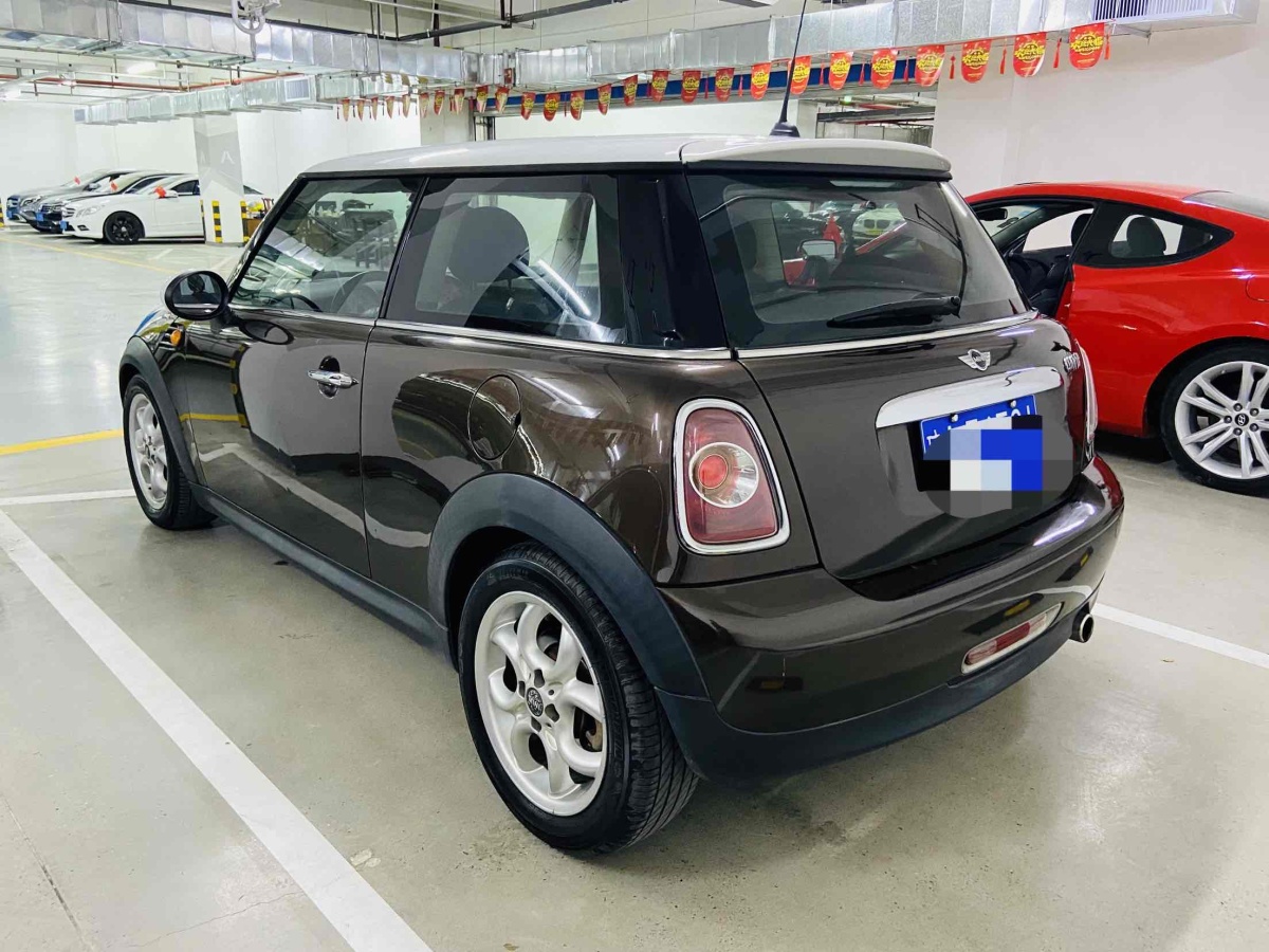 MINI COUNTRYMAN  2011款 1.6L COOPER Excitement图片