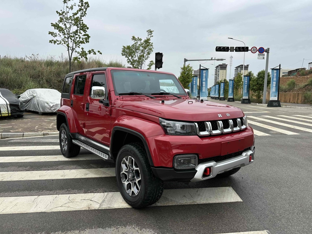 2018年7月北京 BJ40  2018款 PLUS 2.0T 手動(dòng)四驅(qū)尊享版