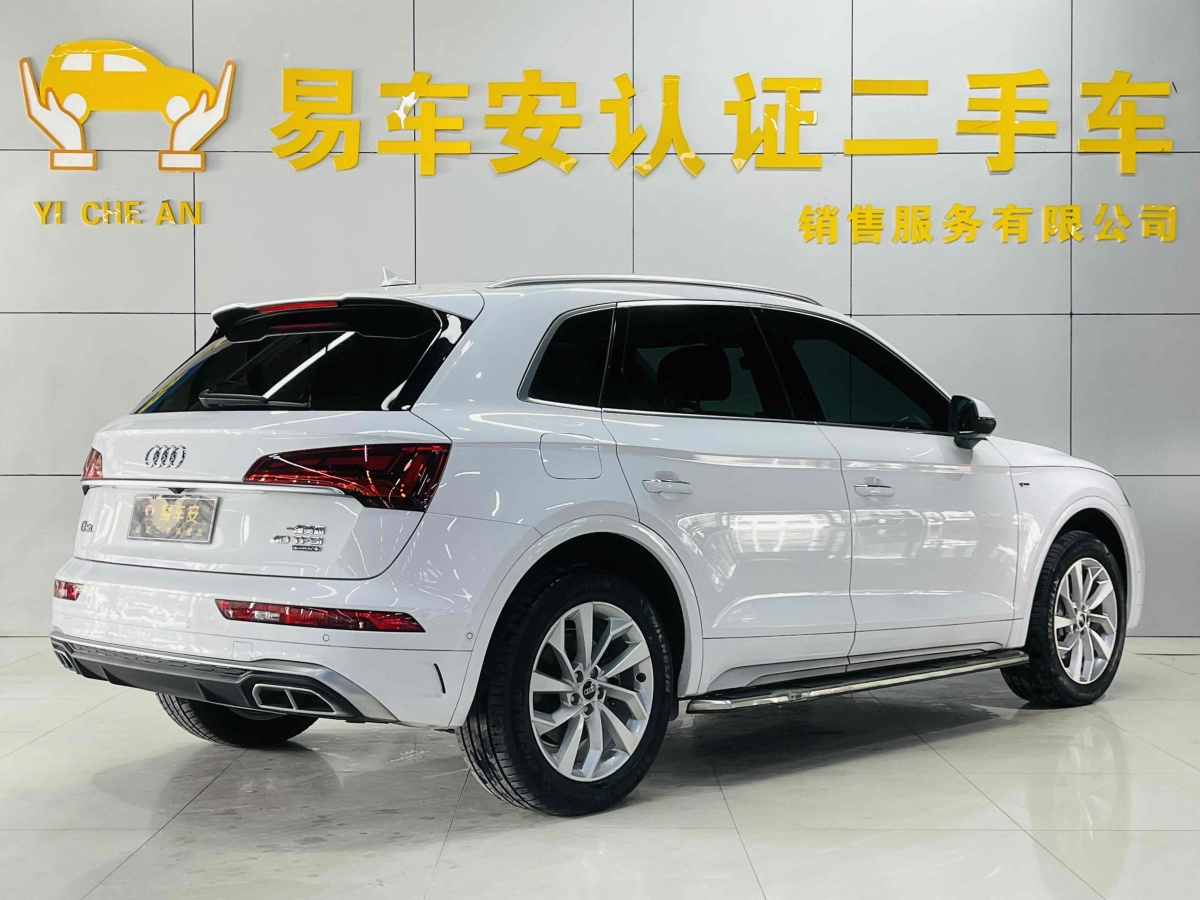 奧迪 奧迪Q5L  2022款 改款 40T 豪華動感型圖片