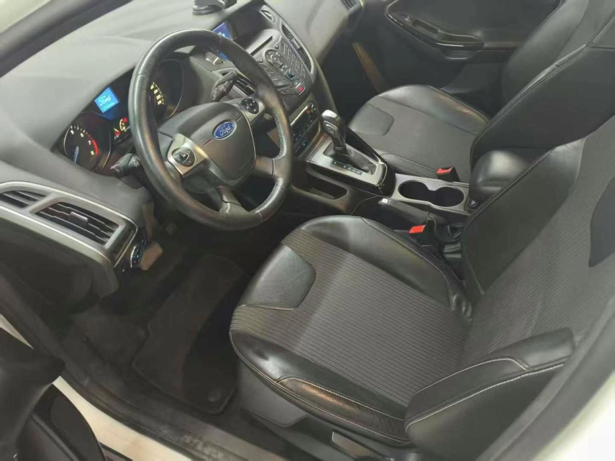 福特 ?？怂? 2015款 三廂 EcoBoost 180 自動(dòng)精英型圖片