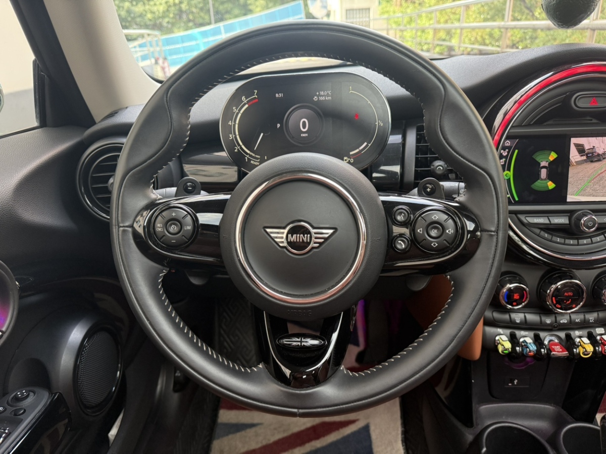 2021年02月MINI MINI  2021款 2.0T COOPER S 藝術(shù)家