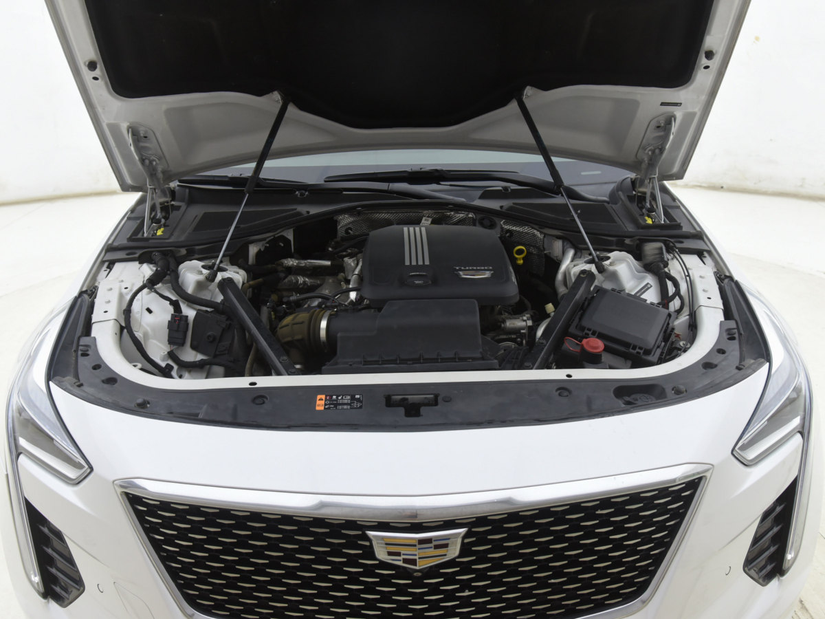 凱迪拉克 CT6  2023款 28T 豪華型圖片