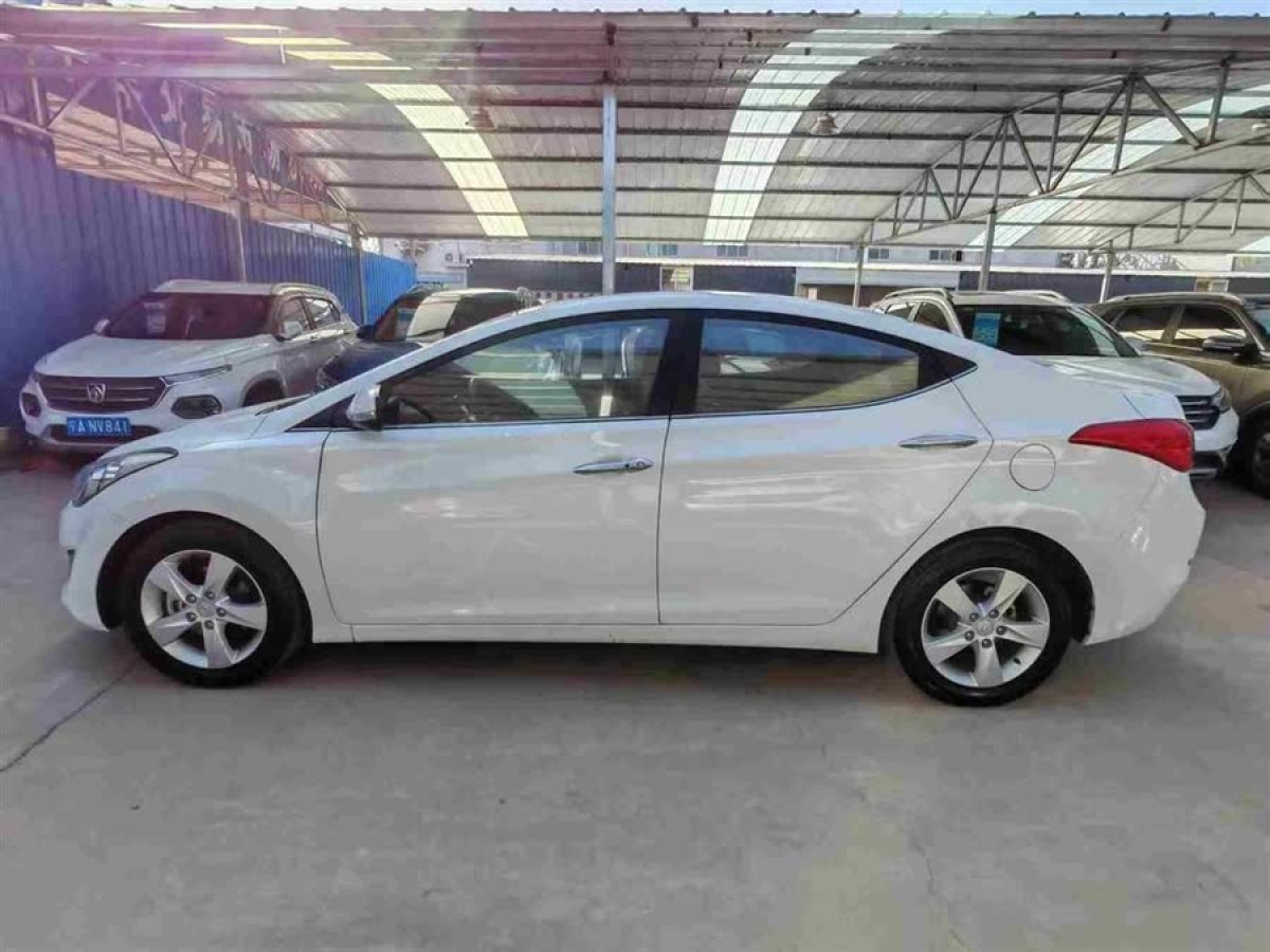 現(xiàn)代 朗動(dòng)  2012款 1.6L 自動(dòng)領(lǐng)先型圖片