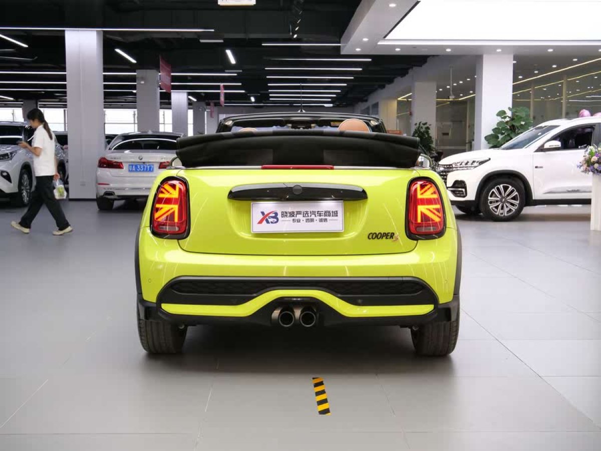 MINI MINI  2023款 2.0T COOPER S CABRIO 藝術(shù)家圖片