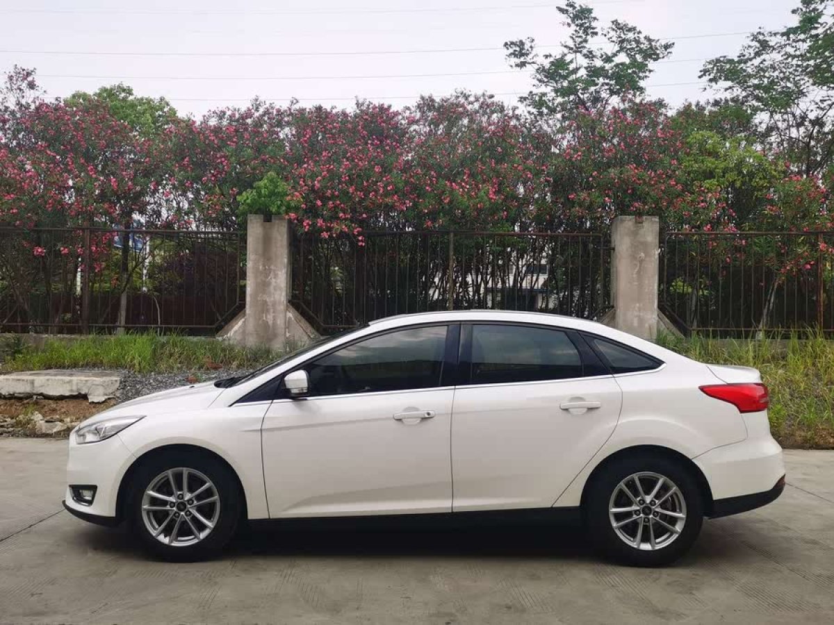 福特 ?？怂? 2015款 三廂 EcoBoost 180 自動精英型圖片