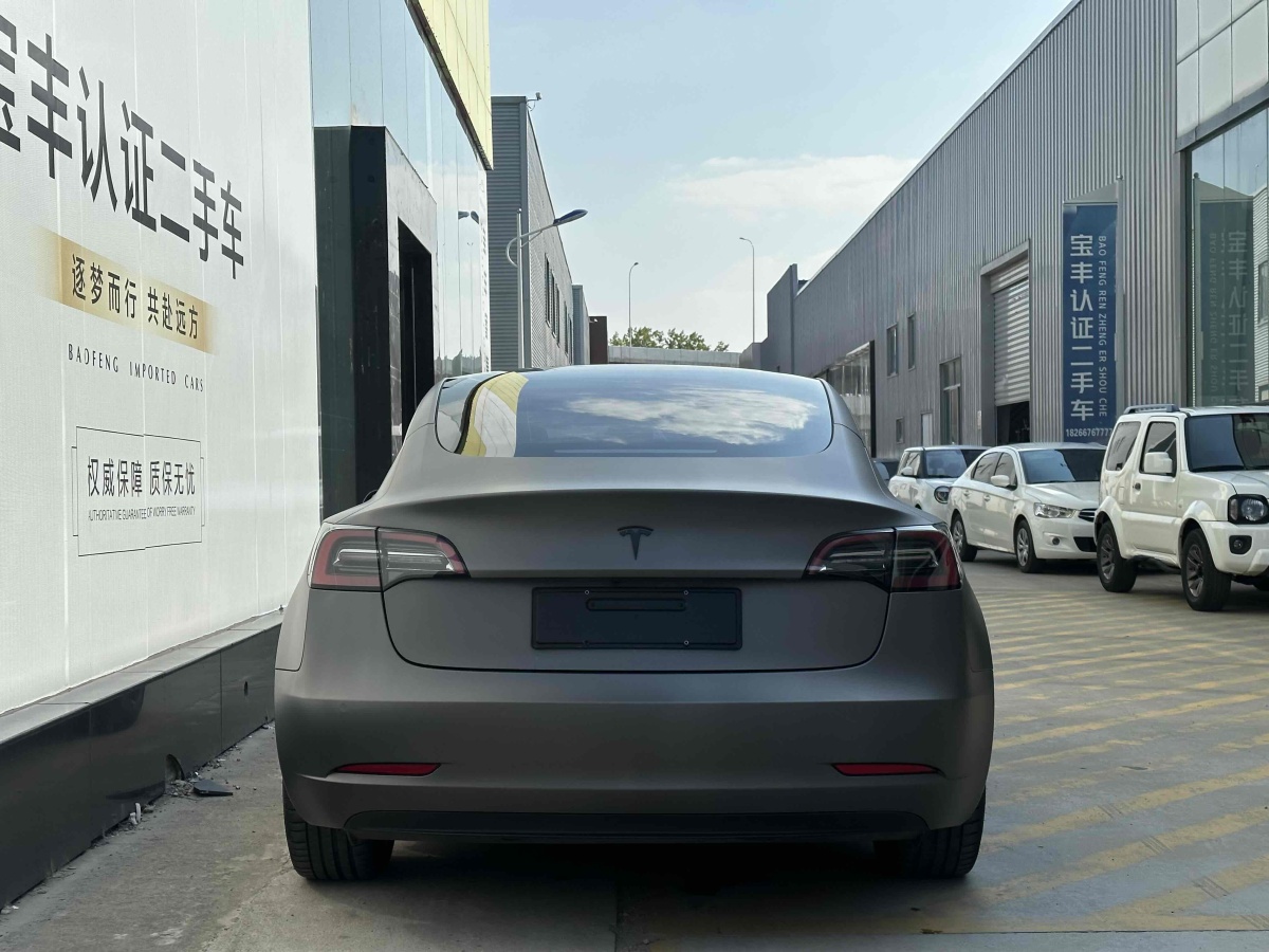 特斯拉 Model 3  2022款 改款 后輪驅(qū)動版圖片