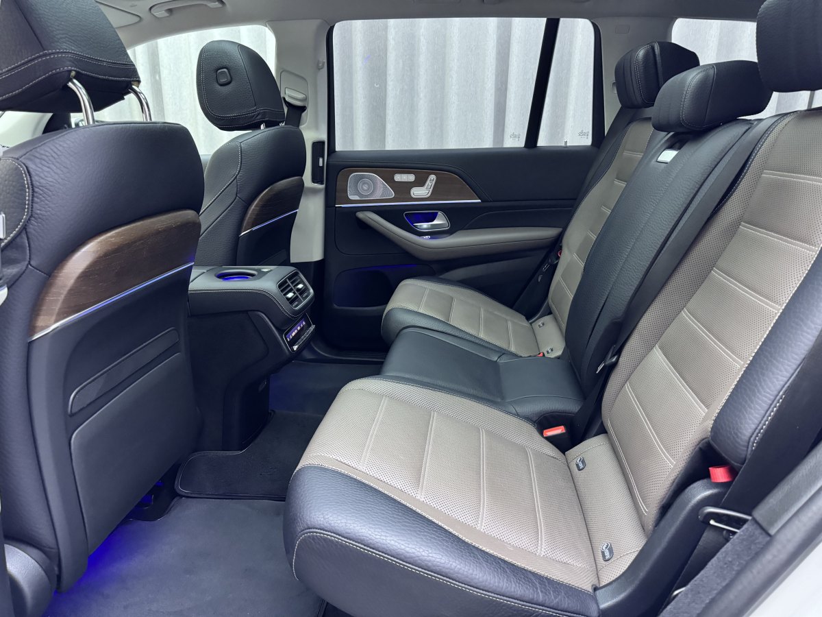 奔馳 奔馳GLS  2023款 改款 GLS 450 4MATIC 豪華型圖片