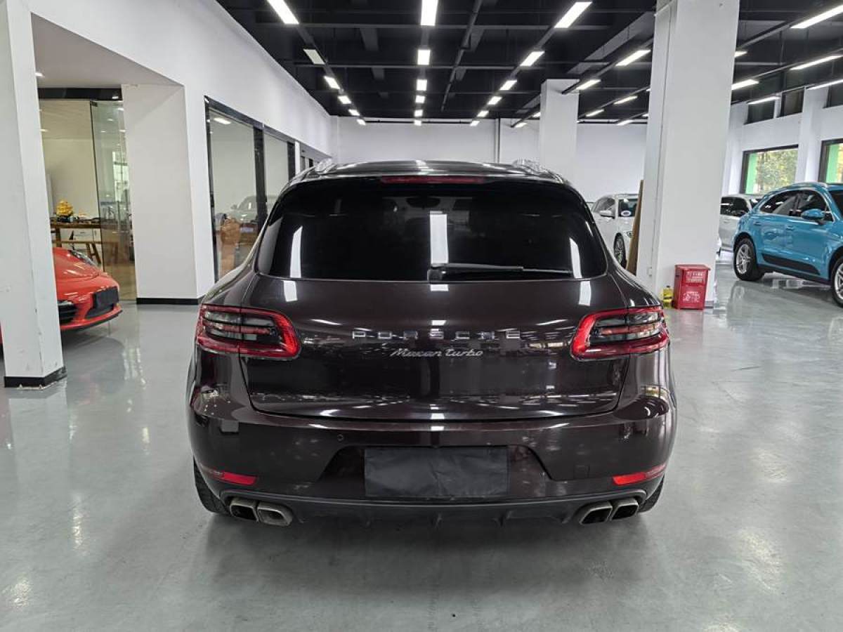 保時(shí)捷 Macan  2016款 Macan Turbo 3.6T圖片