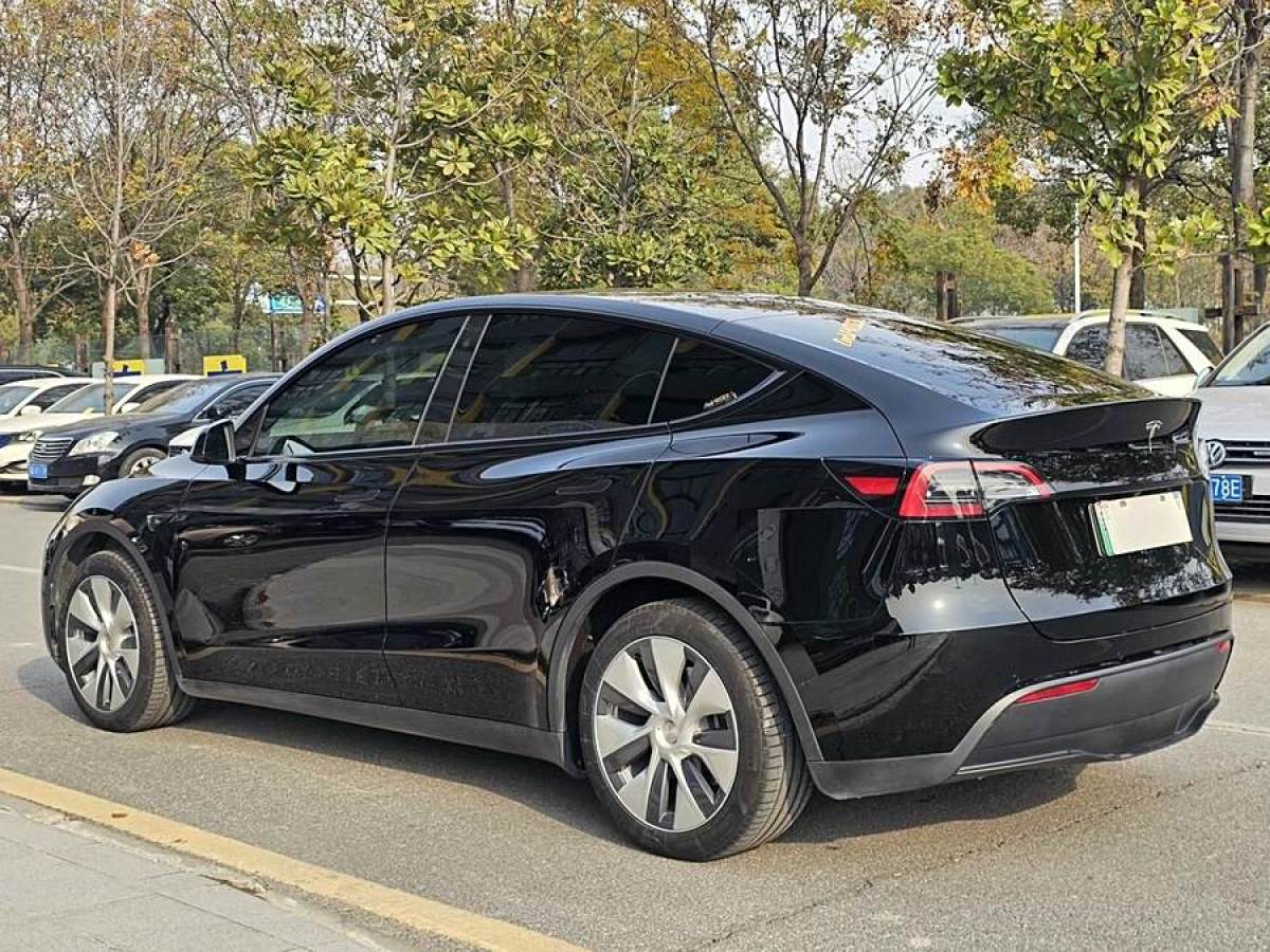 特斯拉 Model 3  2022款 后輪驅(qū)動版圖片