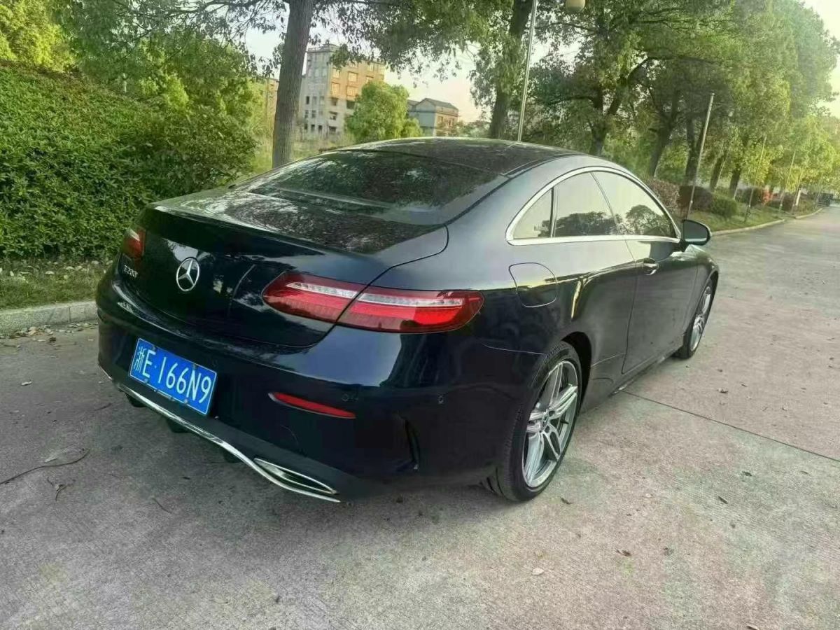 奔馳 奔馳E級  2019款 E 200 轎跑車圖片