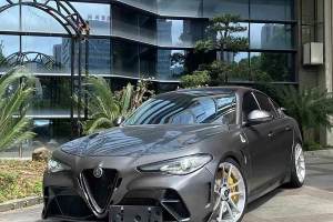 Giulia 阿尔法·罗密欧 2.0T 280HP 豪华版