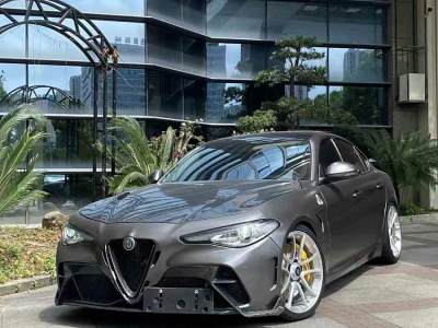 2018年12月 阿爾法·羅密歐 Giulia 2.0T 280HP 豪華版圖片