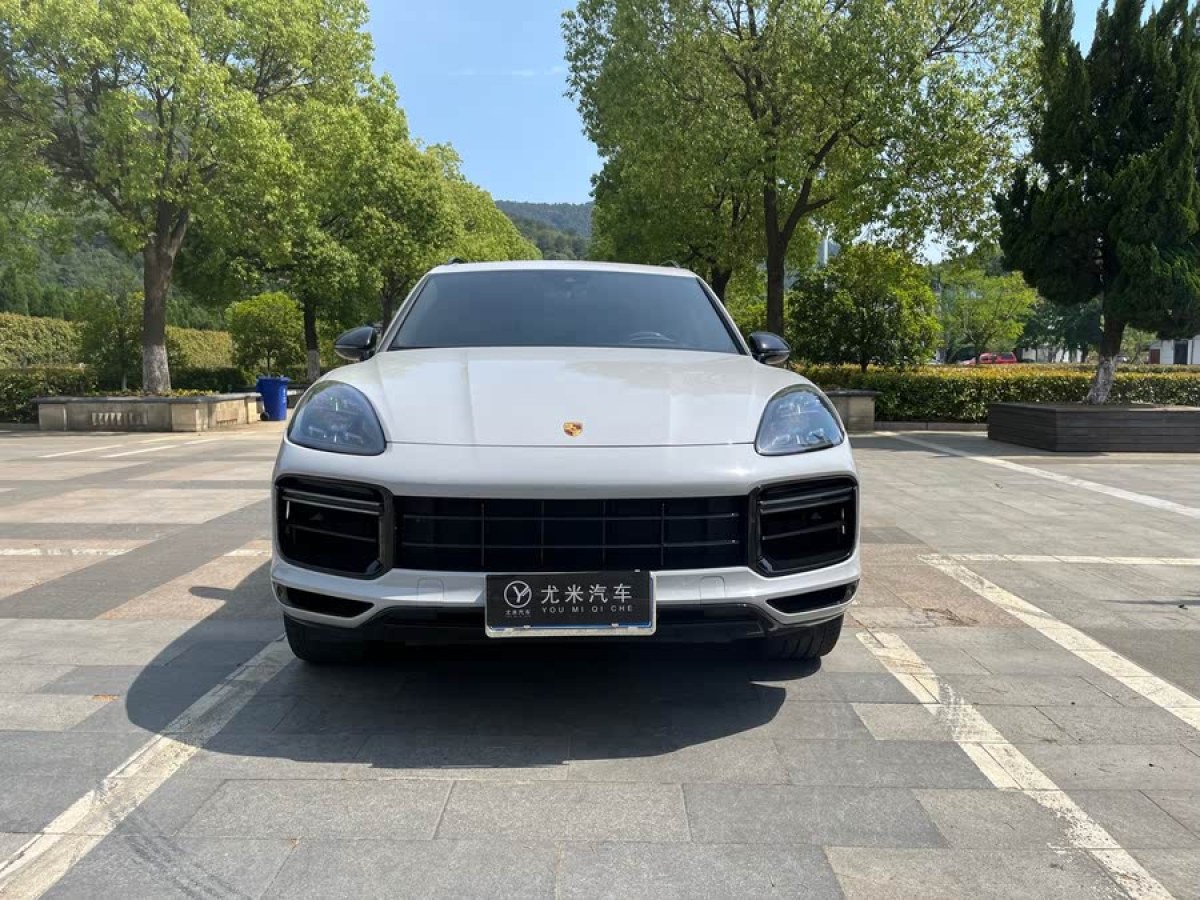 保時(shí)捷 Cayenne  2022款 Cayenne 3.0T 鉑金版圖片