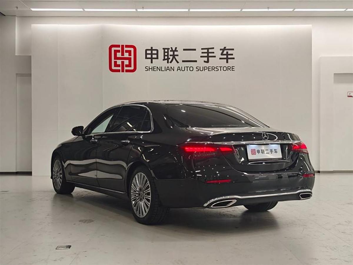 奔馳 奔馳E級  2022款 改款 E 300 L 尊貴型圖片