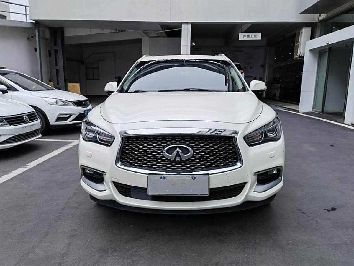 英菲尼迪 QX60  2020款 2.5 S/C Hybrid 兩驅(qū)卓越版 國(guó)VI圖片