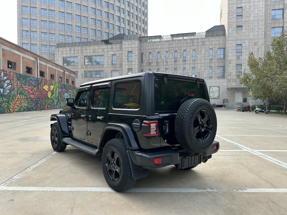 Jeep 牧馬人  2018款 2.0T Sahara 四門版圖片