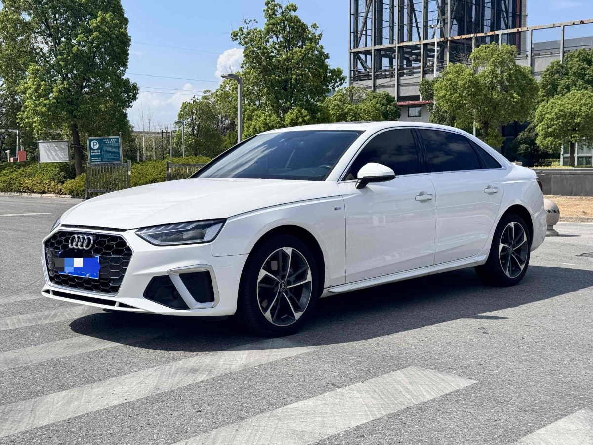 奧迪 奧迪A4L  2022款 40 TFSI 時(shí)尚動(dòng)感型圖片