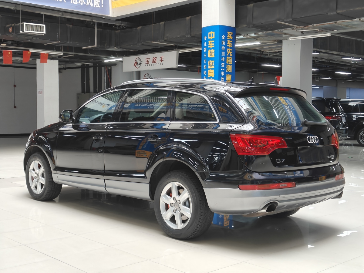 奧迪 奧迪Q7  2015款 35 TFSI 進(jìn)取型圖片