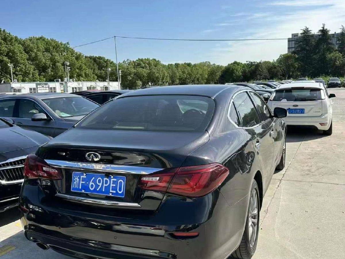 英菲尼迪 Q50L  2016款 2.0T 悅享版圖片