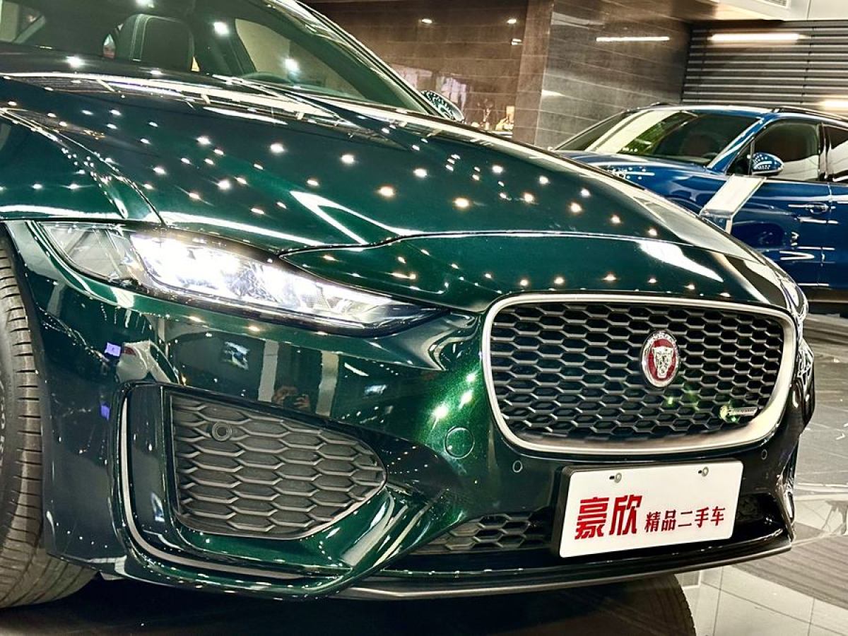 捷豹 XEL  2023款 2.0T 200PS R-DYNAMIC 青春運(yùn)動(dòng)版圖片