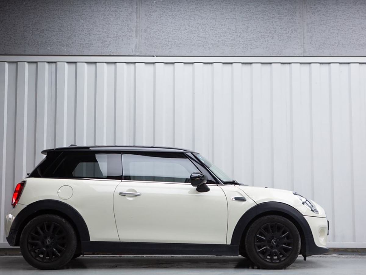 MINI MINI  2020款 1.5T COOPER 經(jīng)典派圖片