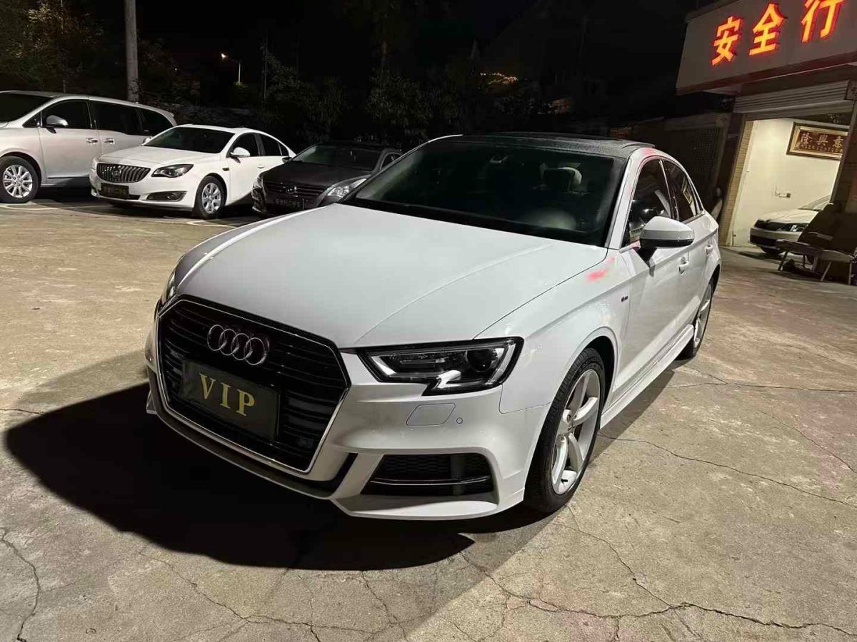 2017年1月奧迪 奧迪A3  2017款 Cabriolet 40 TFSI