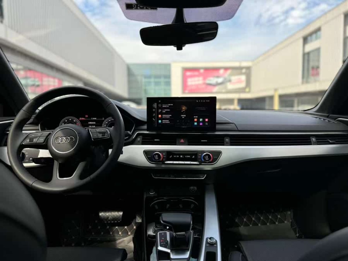 奧迪 奧迪A4L  2023款 40 TFSI 時(shí)尚動(dòng)感型圖片