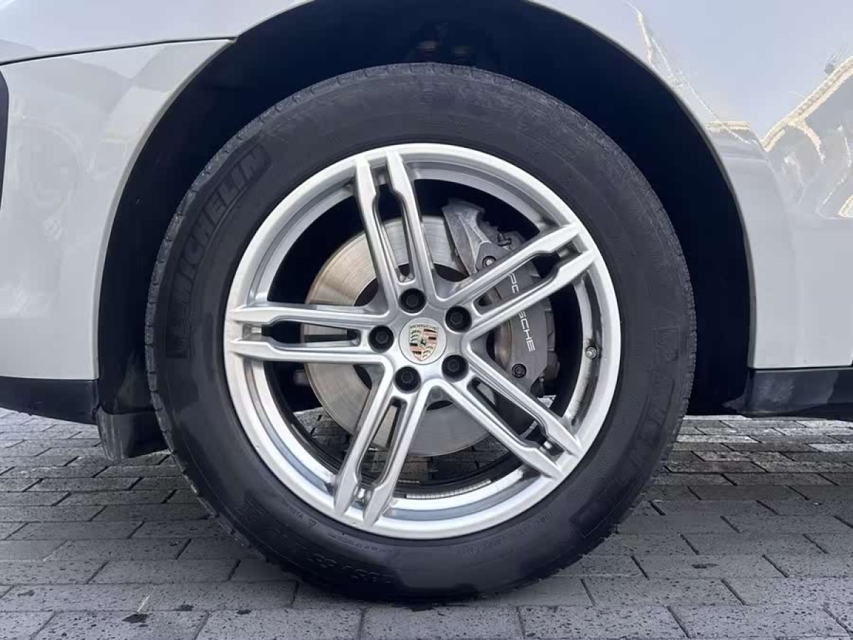 保時(shí)捷 Macan  2023款 Macan 2.0T圖片