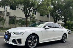 奧迪A4L 奧迪 40 TFSI 時(shí)尚動(dòng)感型