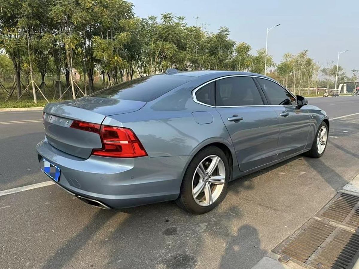 沃爾沃 S90  2018款 T4 智遠(yuǎn)版圖片