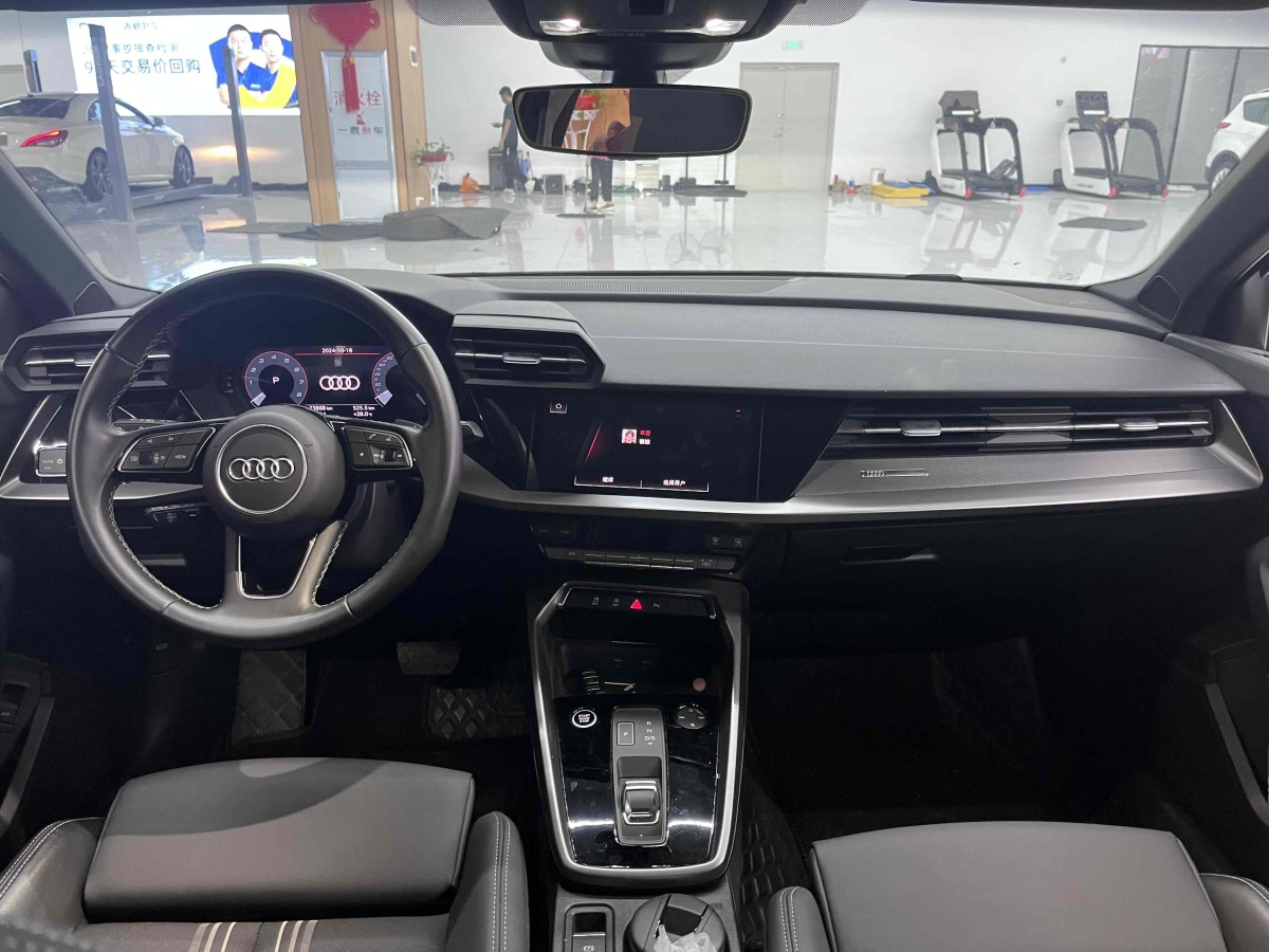 奧迪 奧迪A3  2023款 改款 Sportback 35 TFSI 時(shí)尚運(yùn)動(dòng)型圖片