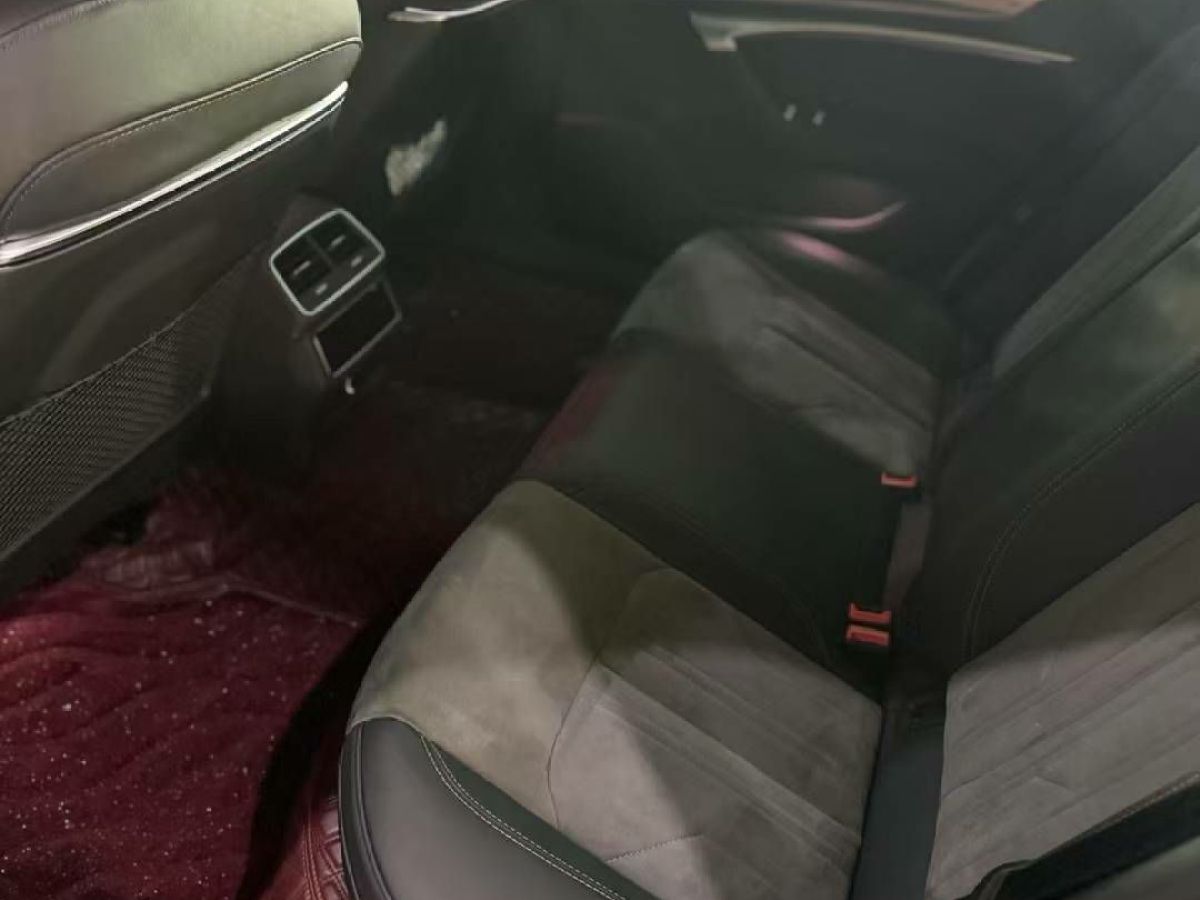 奧迪 奧迪A6L  2022款 40 TFSI 豪華動感型圖片