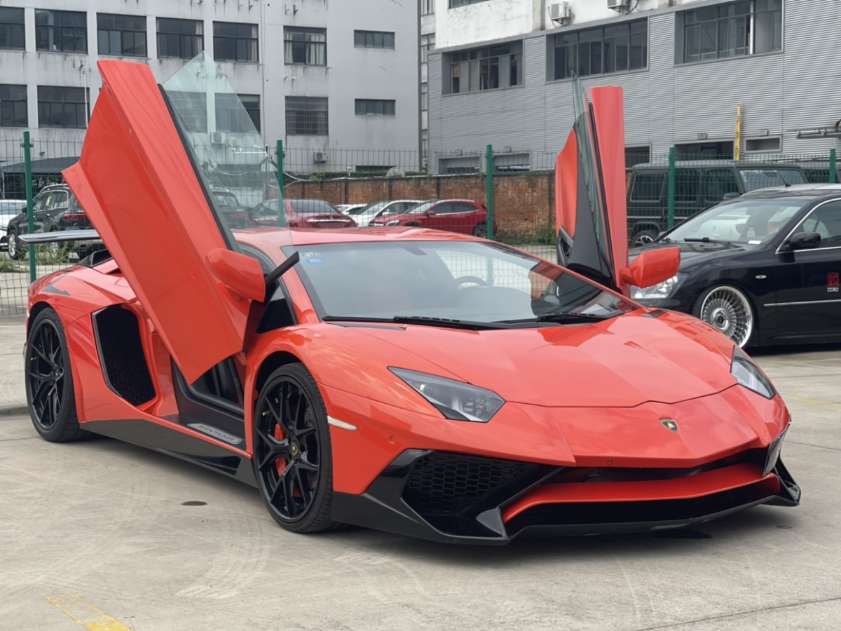 杭州2015年1月蘭博基尼aventador2011款lp7004紅色自動檔