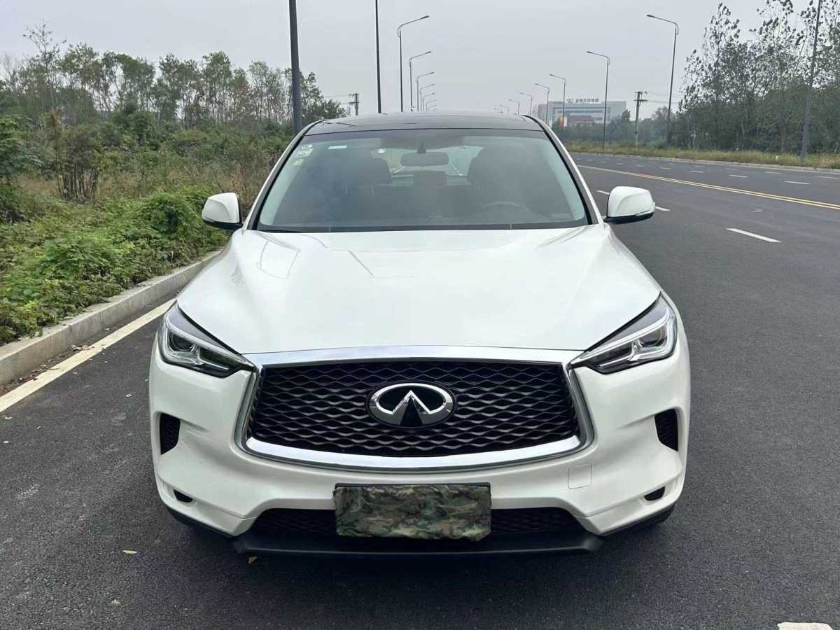 英菲尼迪 QX50  2020款 改款 2.0T 兩驅(qū)菁英版圖片