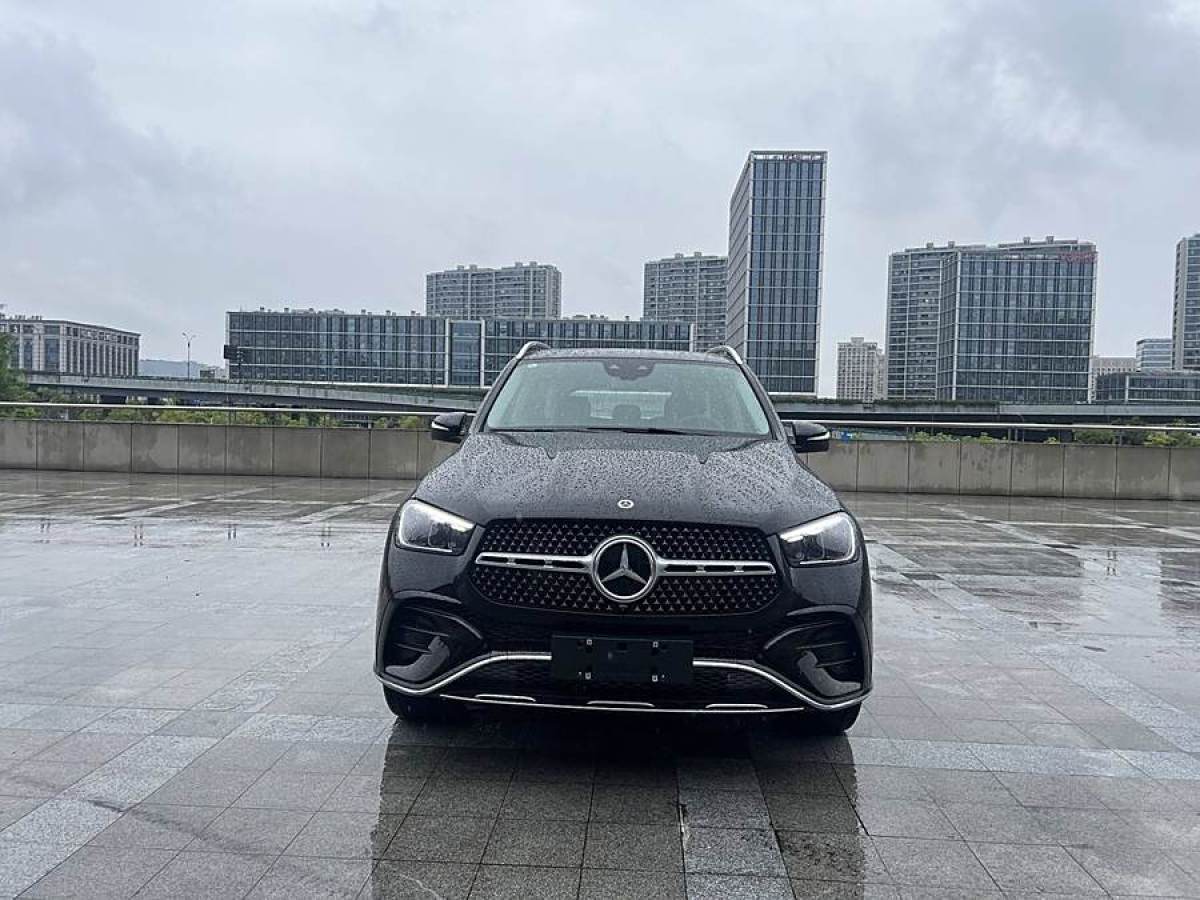 奔馳 奔馳GLE  2024款 GLE 350 4MATIC 時(shí)尚型圖片