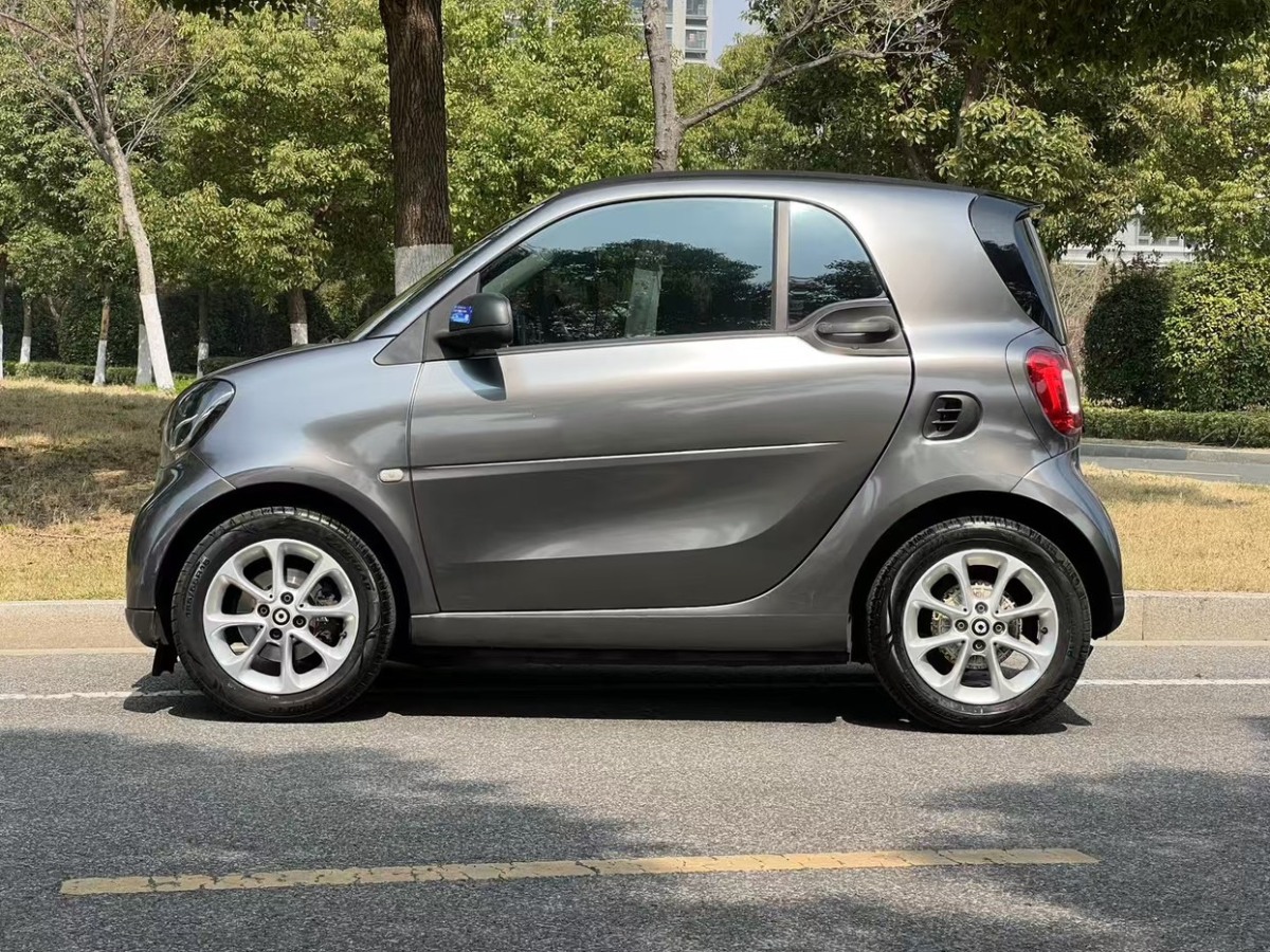 smart fortwo  2015款 1.0L 52千瓦硬頂靈動版圖片