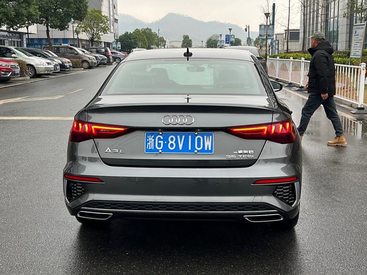 奧迪 奧迪A3  2023款 改款 Sportback 35 TFSI 豪華運(yùn)動(dòng)型圖片