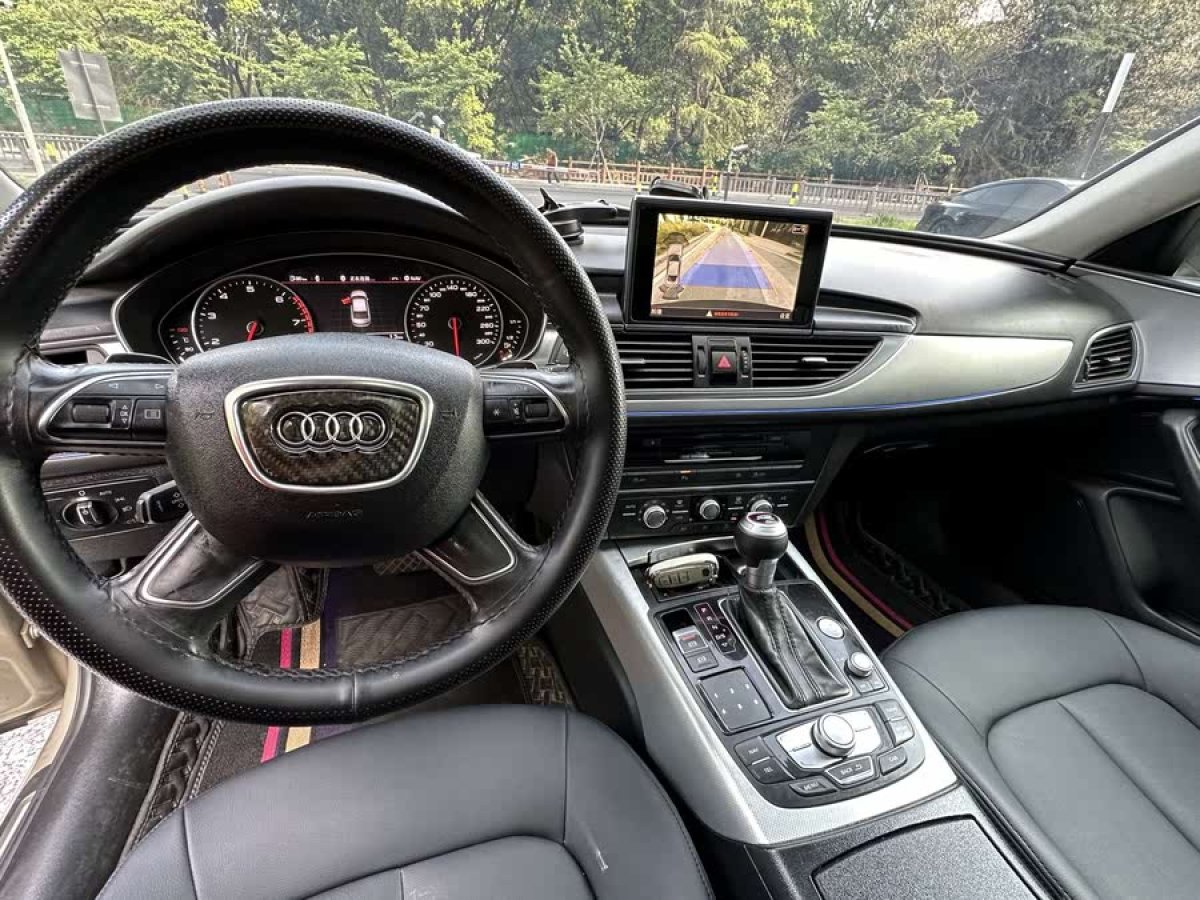 奧迪 奧迪A6L  2014款 TFSI 標(biāo)準(zhǔn)型圖片