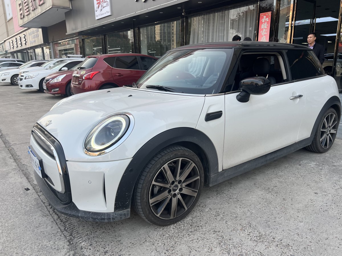 2024年3月MINI MINI  2023款 改款 1.5T COOPER 藝術(shù)家