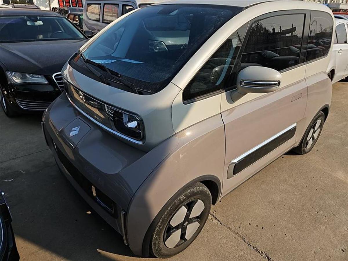 寶駿 寶駿KiWi EV  2022款 設(shè)計師輕享版 三元鋰圖片