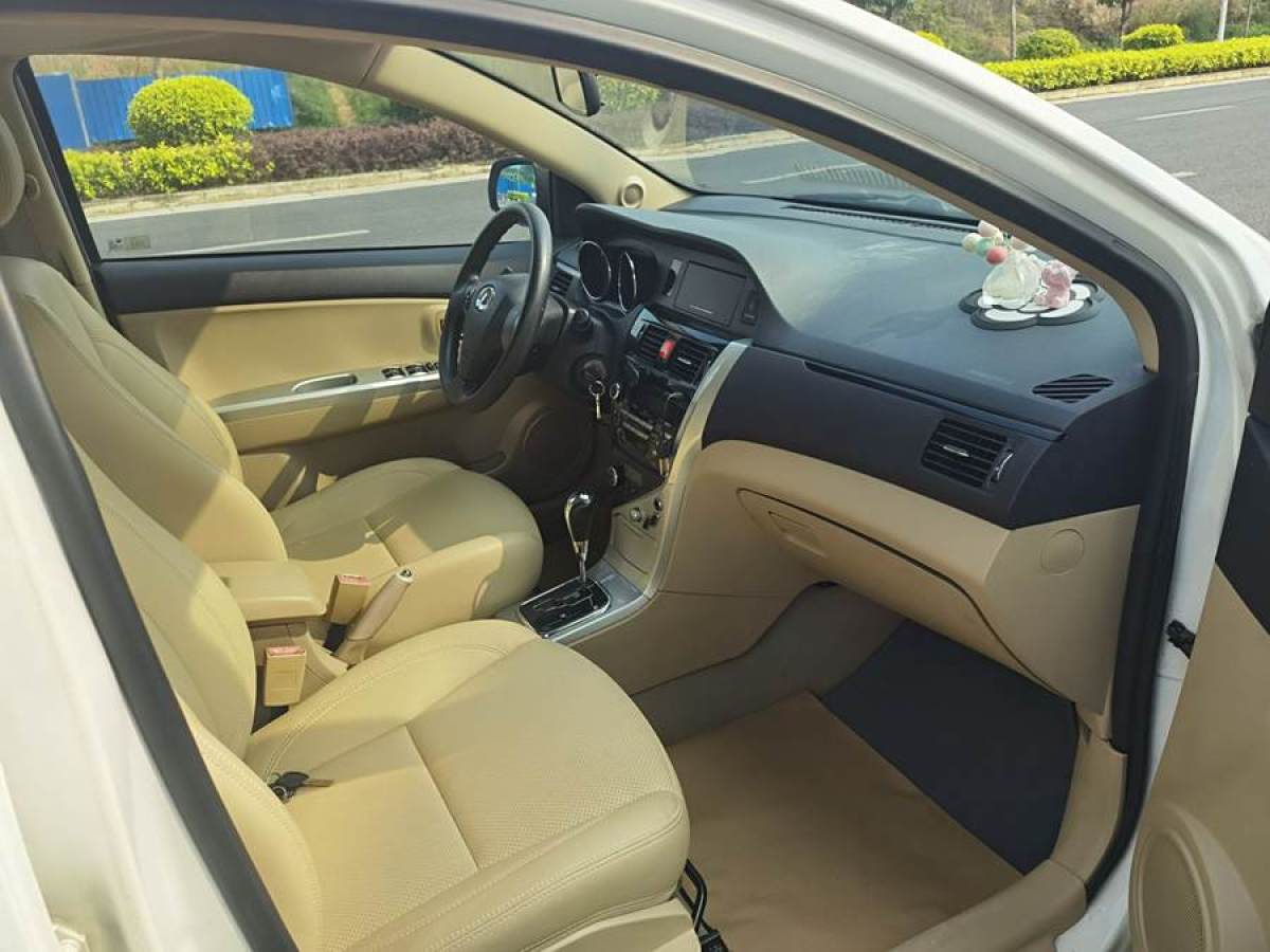 長城 C30  2013款 1.5L CVT豪華型圖片