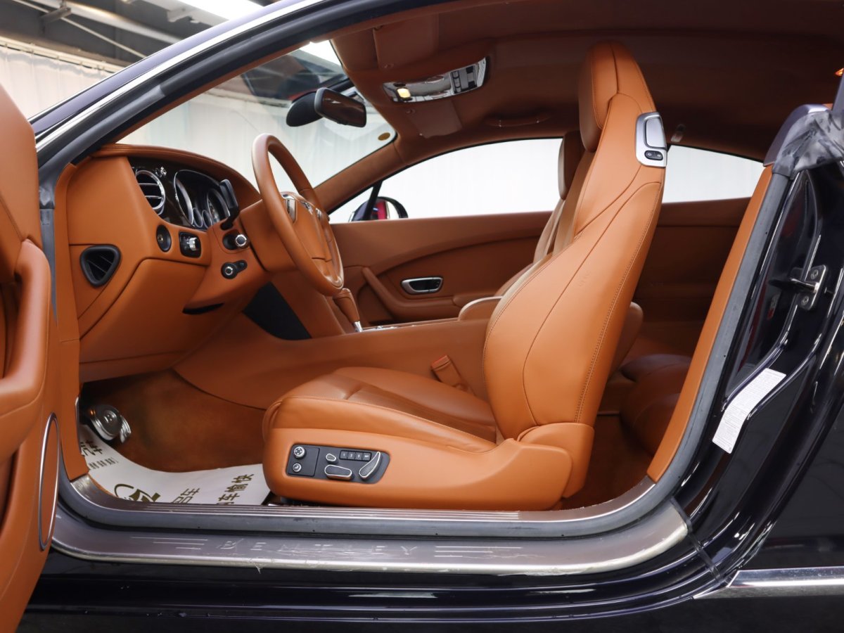 賓利 歐陸  2012款 4.0T GT V8圖片