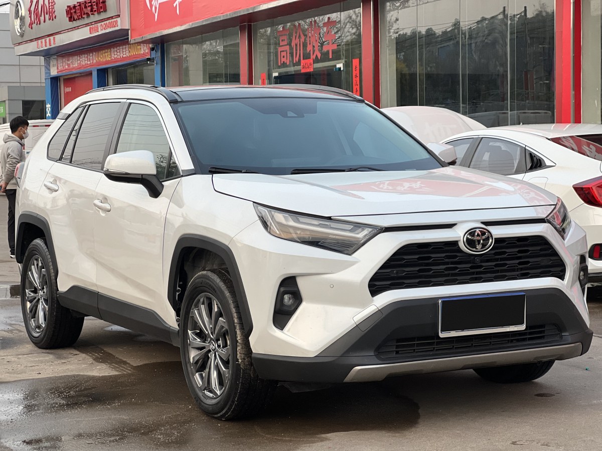 2023年11月豐田 RAV4  2018款 榮放 2.0L CVT兩驅(qū)風(fēng)尚版